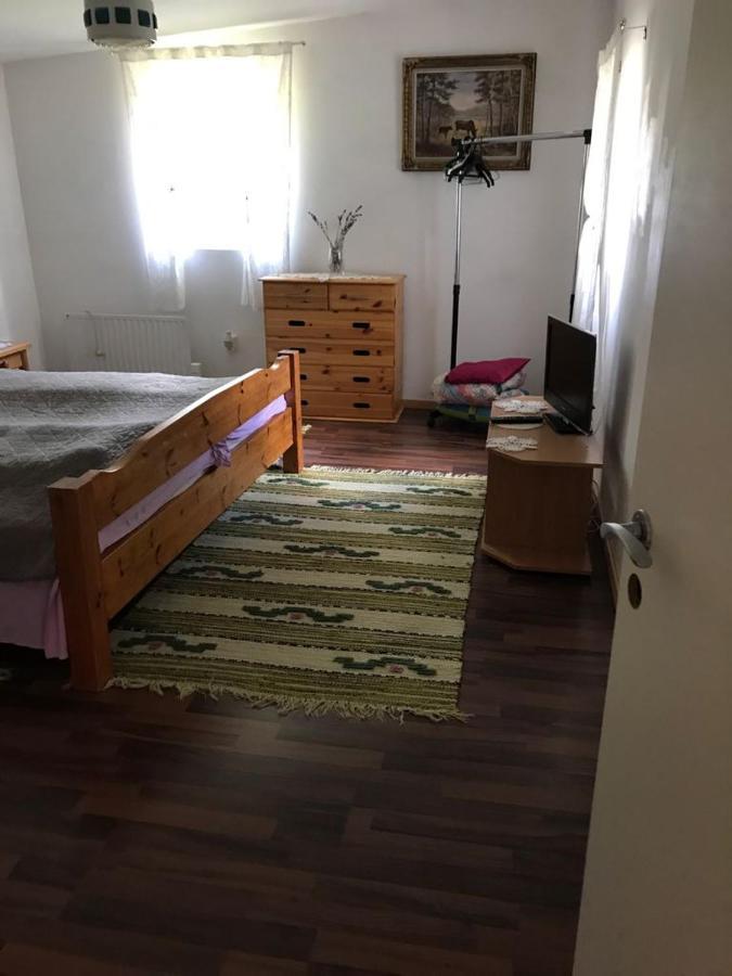 Vacker Hus I Naturen Froseke Экстерьер фото