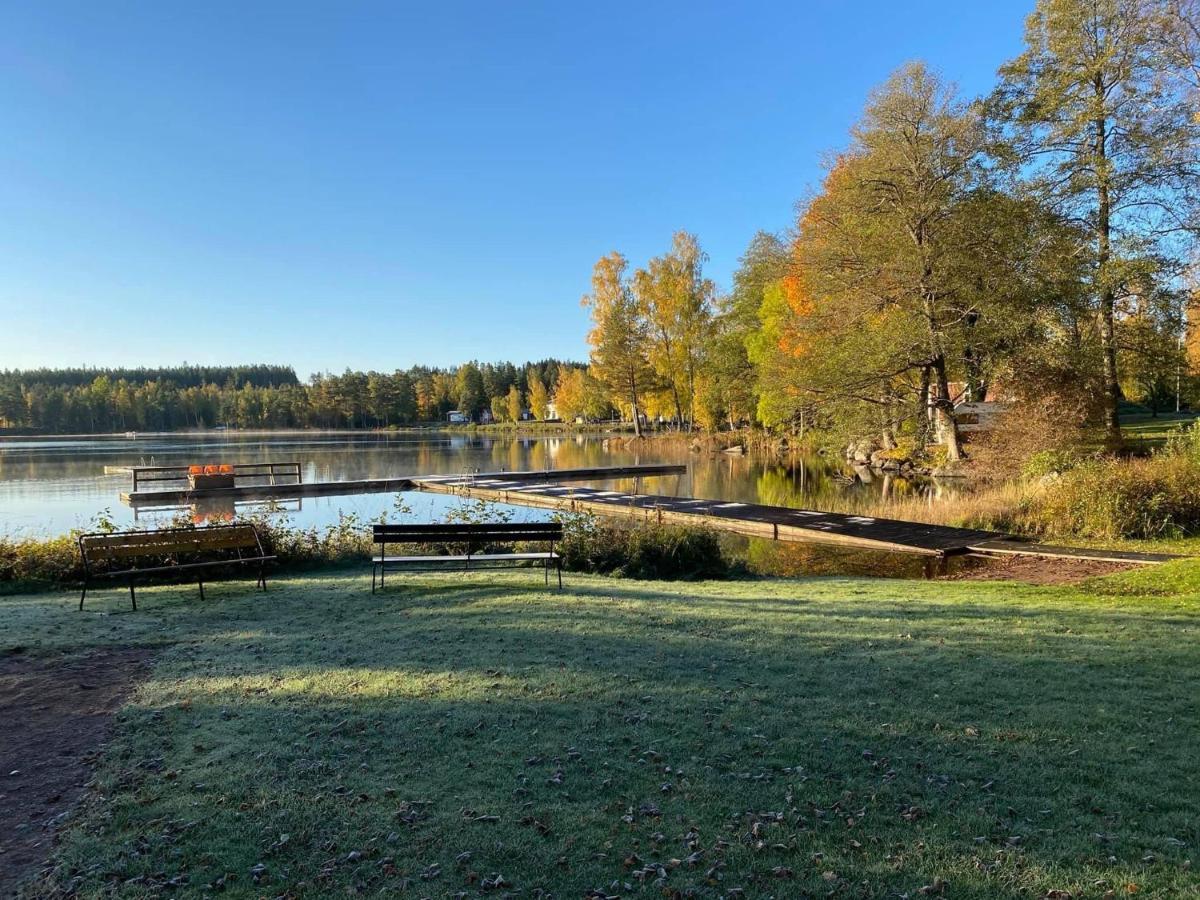 Vacker Hus I Naturen Froseke Экстерьер фото